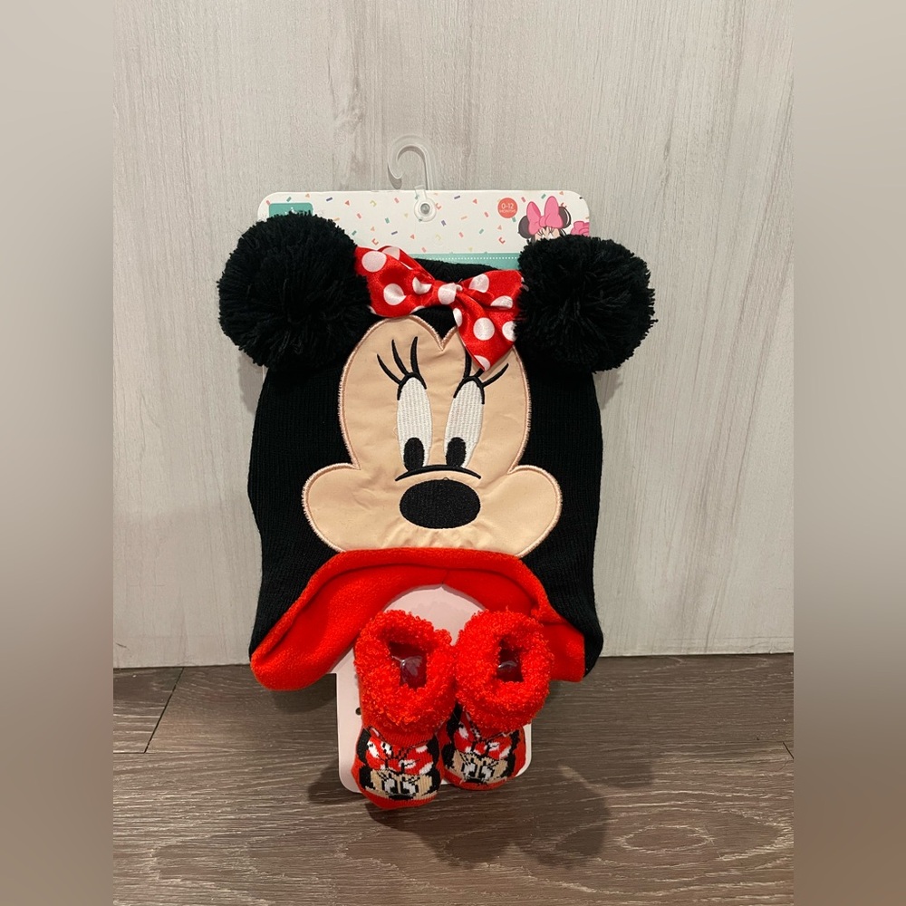 Disney Baby Minnie Mouse Baby Red Hat & Bootie 2 Pc Set 0-12 Months